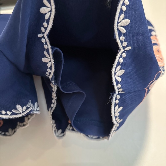 Francesca's Alya Medium Navy and Peach Floral Embroidered Shorts. Scalloped Edge - Picture 10 of 12
